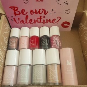 NIB Olive and June Set of 9 Valentines Nail Polishes and Cuticle Balm ❤️